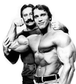 Joe Weider és Arnold Schwarzenegger Joe Weider és Arnold Schwarzenegger is hasznos eszköznek találja a kettlebellt.