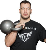 Mári Tamás RKC, SFG kettlebell instruktor.